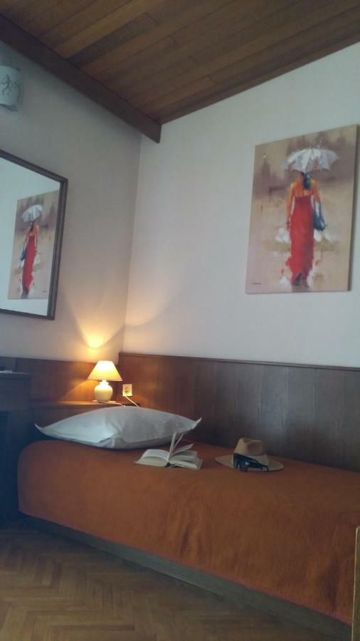 House Nede Medic Hotel เบรลา ภายนอก รูปภาพ